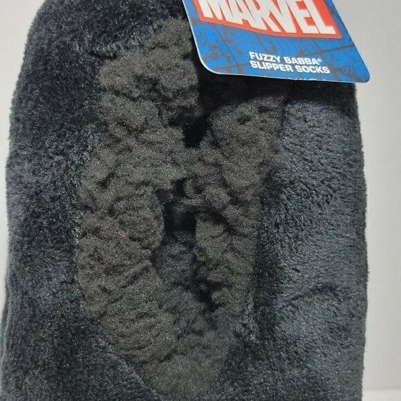 Marvel Slipper Socks Youth Child M/L Shoe Size 13-4 Fuzzy Babba Black NWT - Picture 5 of 7